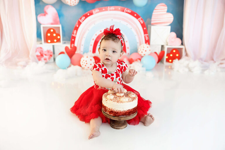 Valentine Cake Smash Photographer kansas City Valentines inspired photography Susy Photo_6