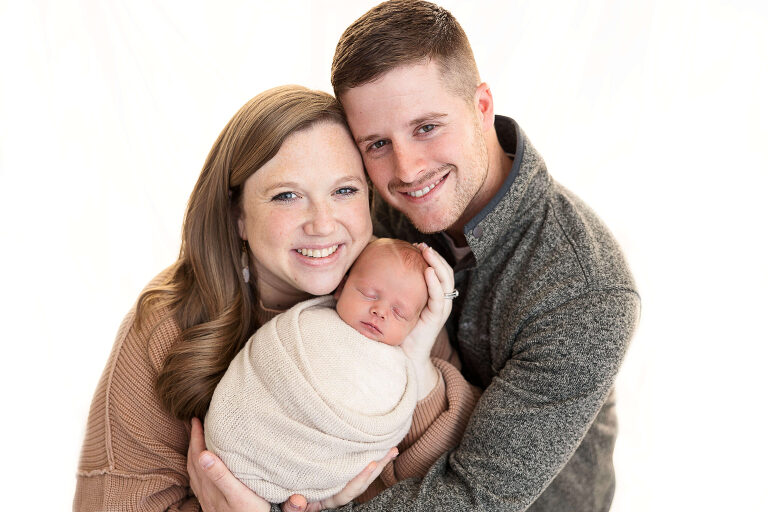 Newborn Photographer Susy Photo Best in the Kansas City area award winning photos photography family_posed inspiration set up