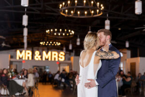 Kansas City Wedding Photographer Lone Summit Ranch inspiration_ first dance